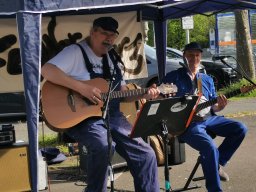 Schwarzworz zu Zwatt uff Wochenmarkt Bowehause